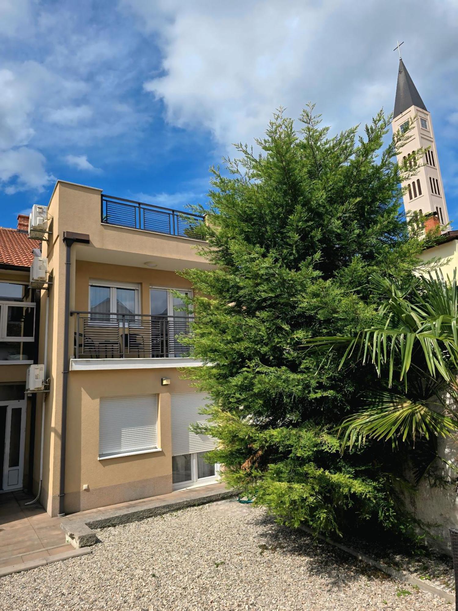 City Center Apartments Μόσταρ Εξωτερικό φωτογραφία